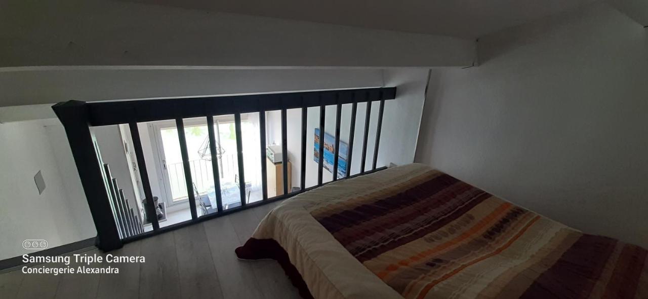 Vue Magique Sur La Marina - Appart En Duplex, Les Pieds Dans L'Eau Сен-Киприен Екстериор снимка